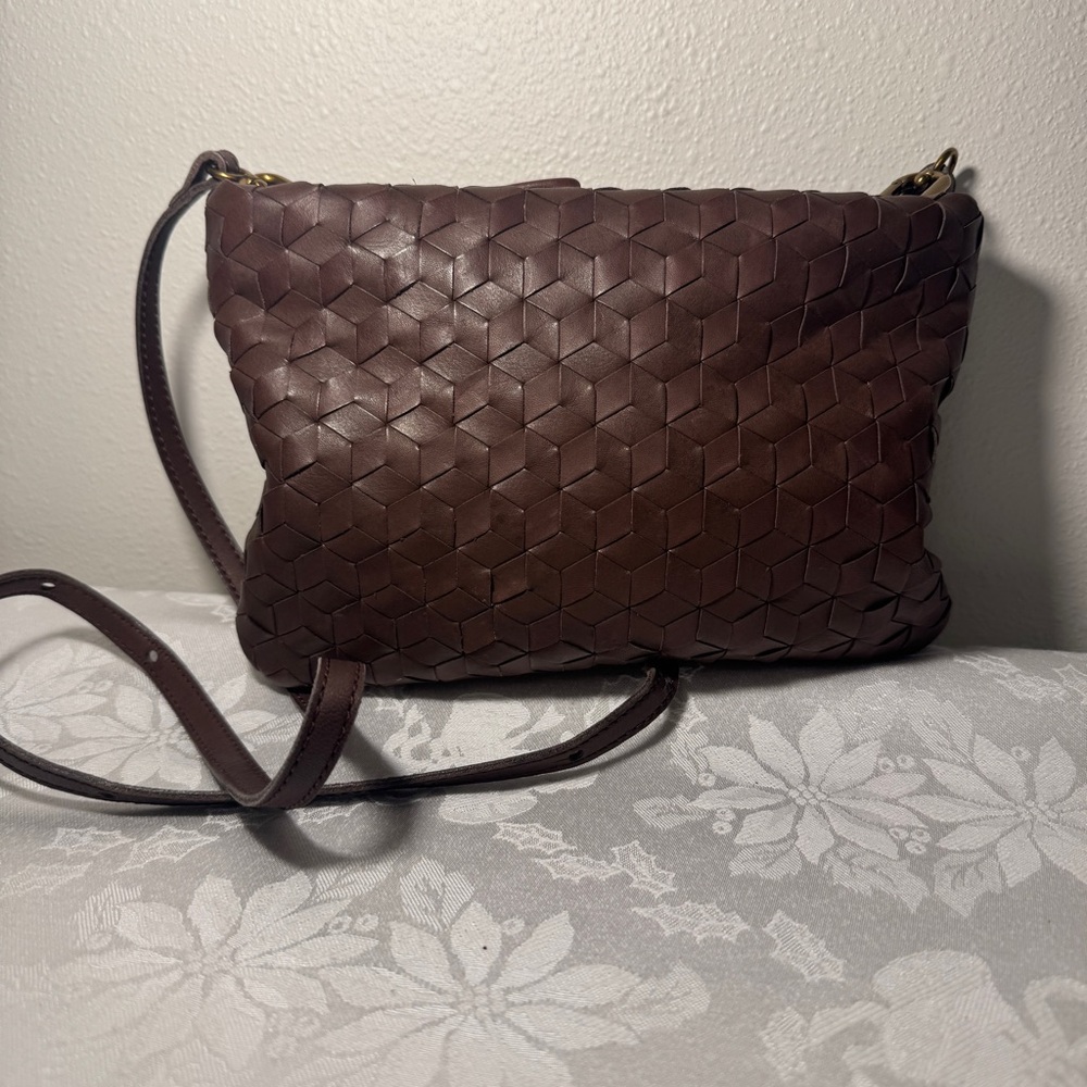 MADEWELL The Puff Crossbody Bag Woven Leather Edition Chocolate Brown - Picture 2 of 7